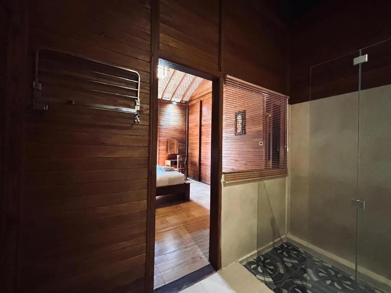 Uli Wood Villa, Jimbaran Bali - Near Gwk Maison d'hôtes