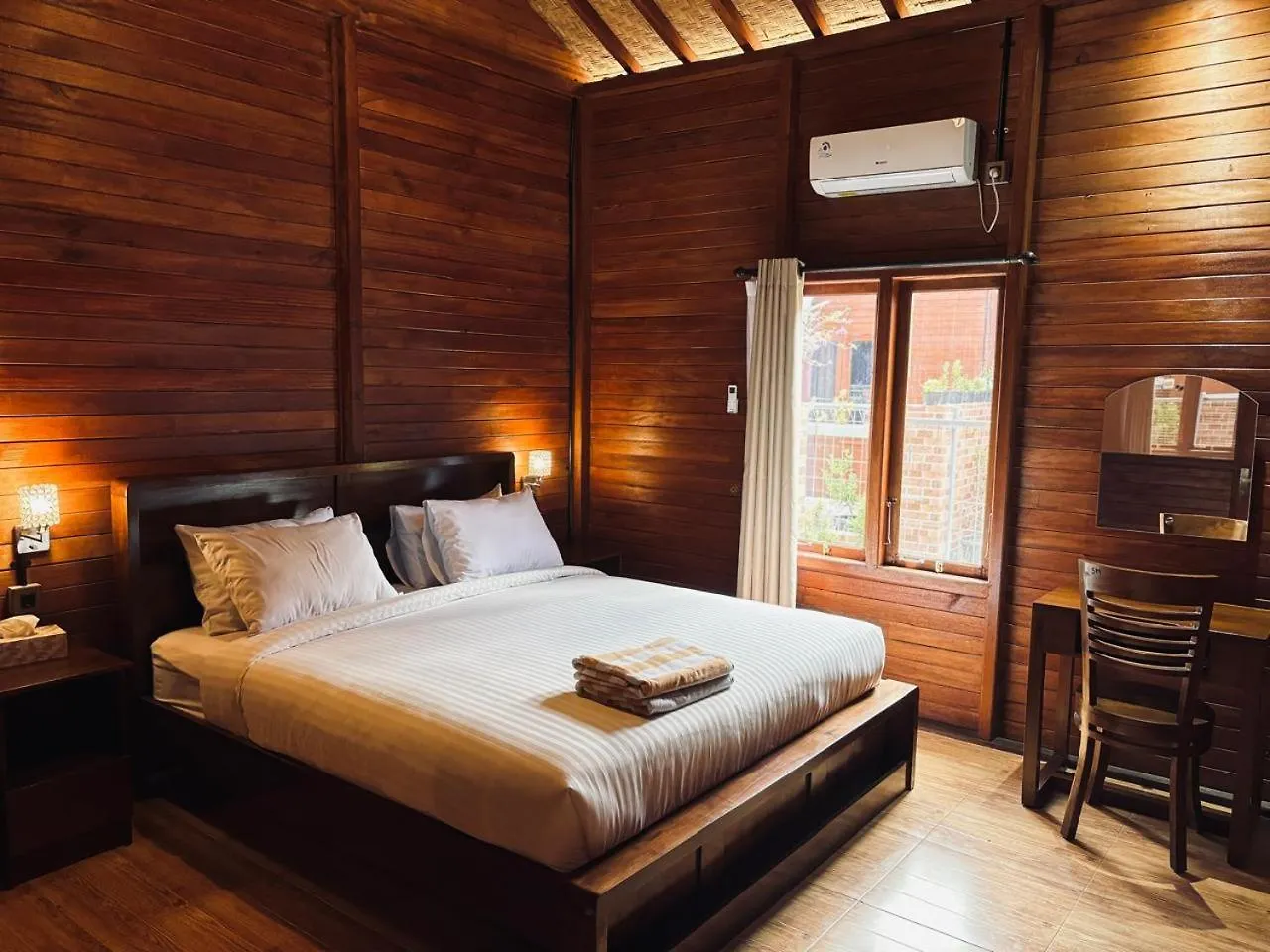 Uli Wood Villa, Jimbaran Bali - Near Gwk Maison d'hôtes
