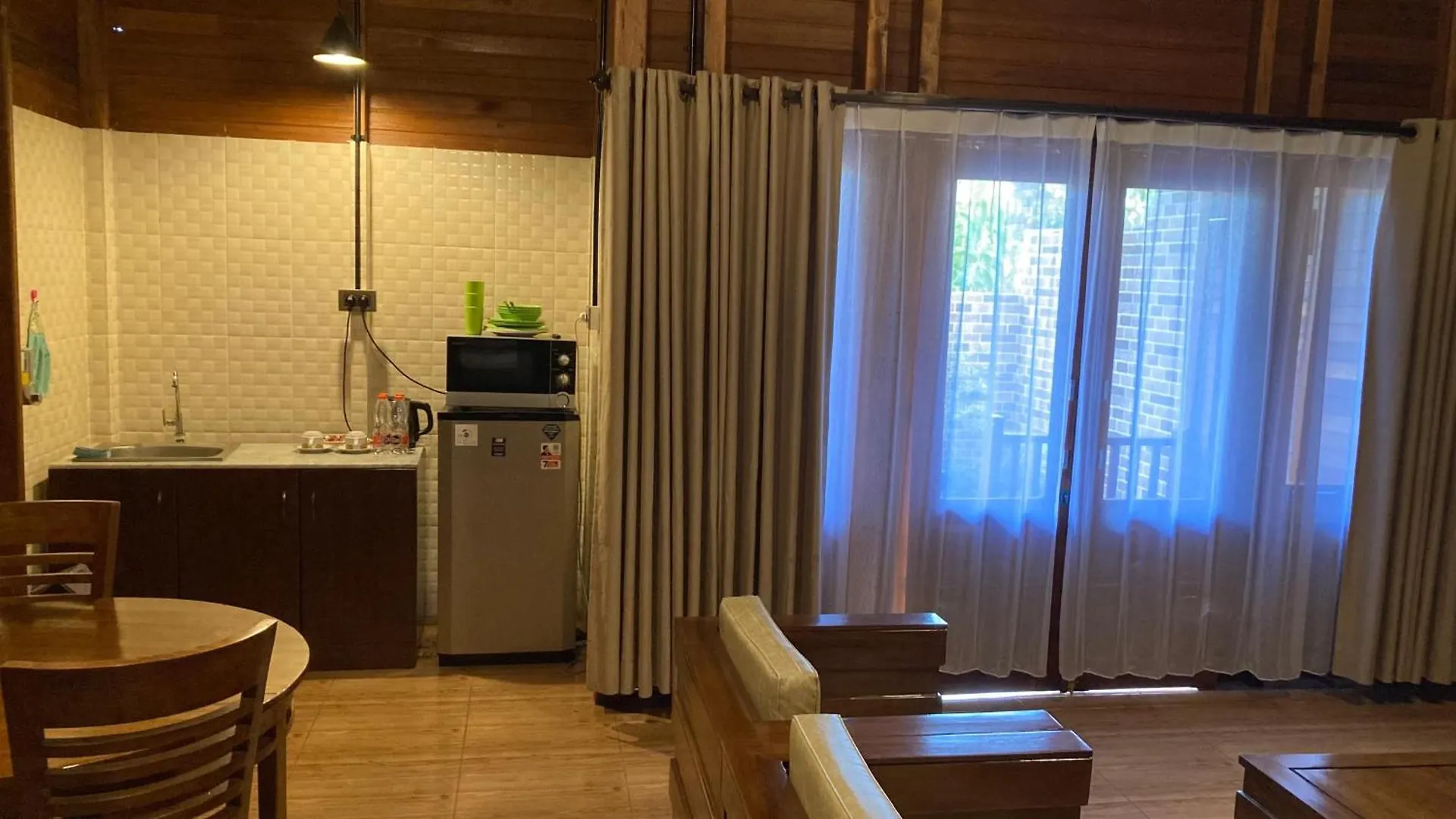 Uli Wood Villa, Jimbaran Bali - Near Gwk Maison d'hôtes